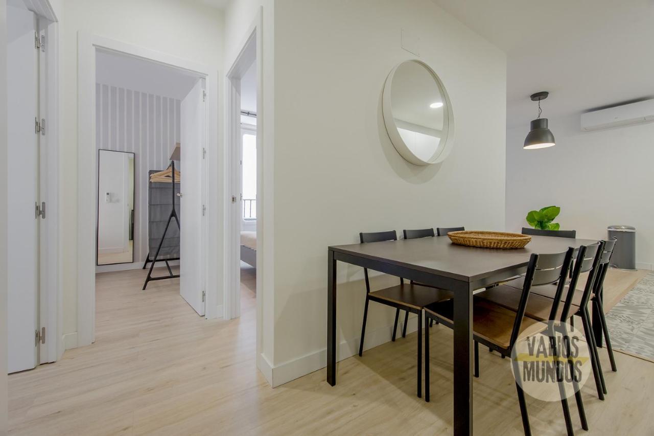 Spacious New Apartment Para 7 En La Plaza De Tirso De Molina マドリード エクステリア 写真