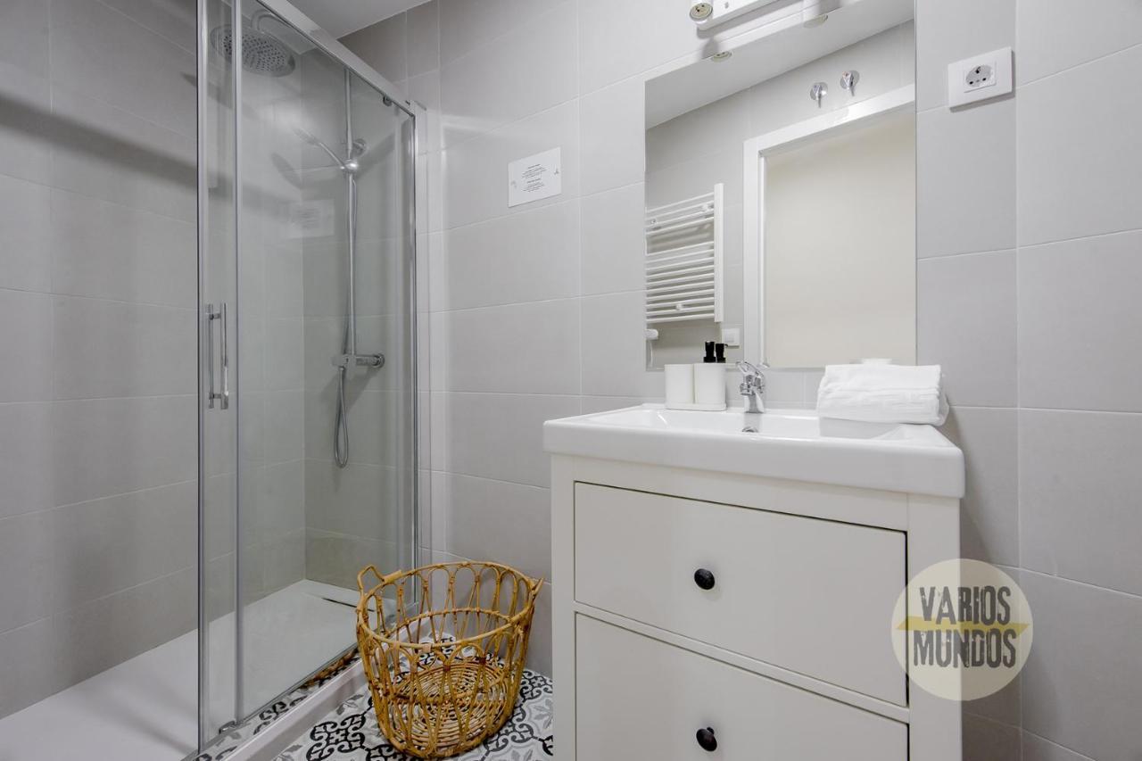 Spacious New Apartment Para 7 En La Plaza De Tirso De Molina マドリード エクステリア 写真
