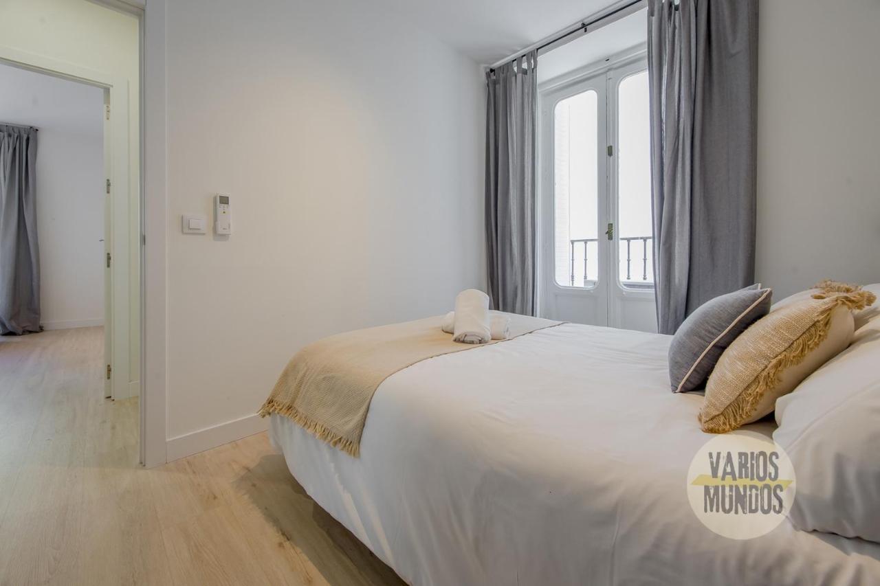 Spacious New Apartment Para 7 En La Plaza De Tirso De Molina マドリード エクステリア 写真