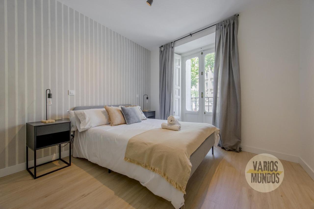 Spacious New Apartment Para 7 En La Plaza De Tirso De Molina マドリード エクステリア 写真